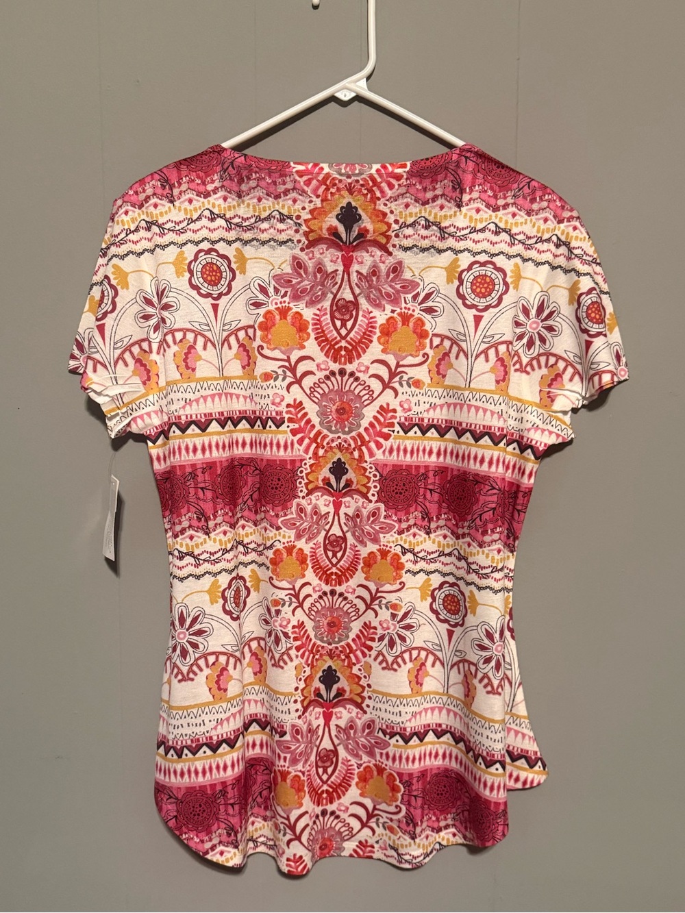 Womens V-Neck Short Sleeve Printed Top in Pink and Orange - Picture 7 of 7